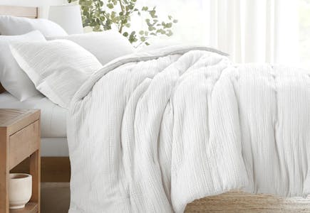 Down-Alternative Comforter Set