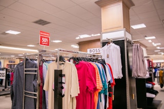 Boss Clothing rack