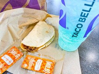 Taco-bell-decades-tacos-kcl-3