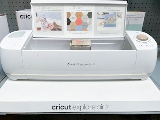 cricut explore air 2