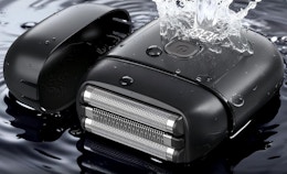 an electric foil shaver