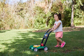 walmart little tikes push mower feature 1586706308 1586706308