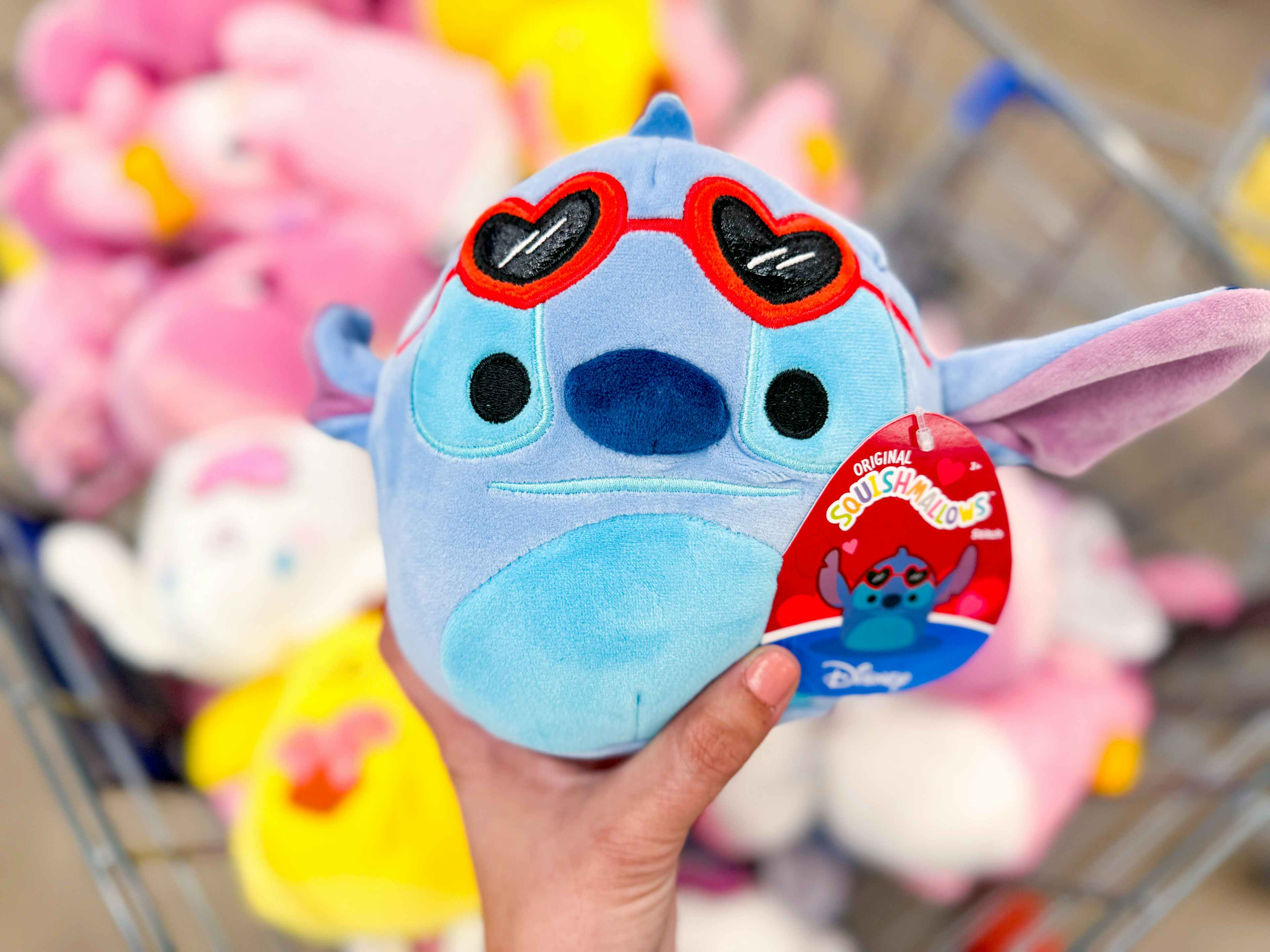 five-below-valentines-day-squishmallow-minis-sanrio-kcl-14