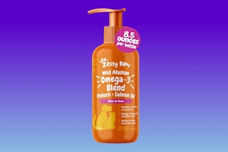 bottle of Zesty Paw supplements on KCL template