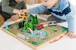 melissa doug railroad playset