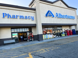 albertsons store front 1676487872 1676487873