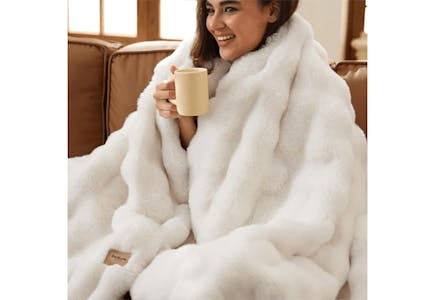 Bedsure Throw Blanket