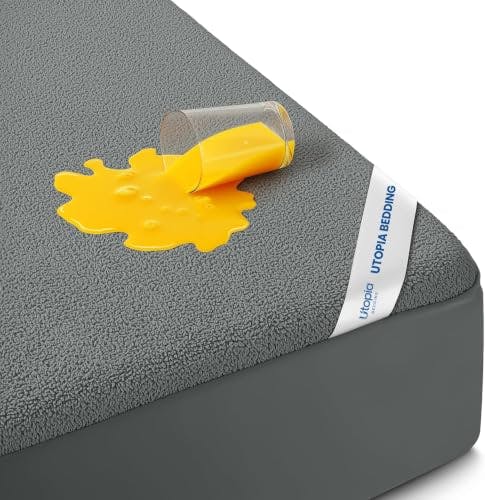 Utopia Bedding Mattress Protector