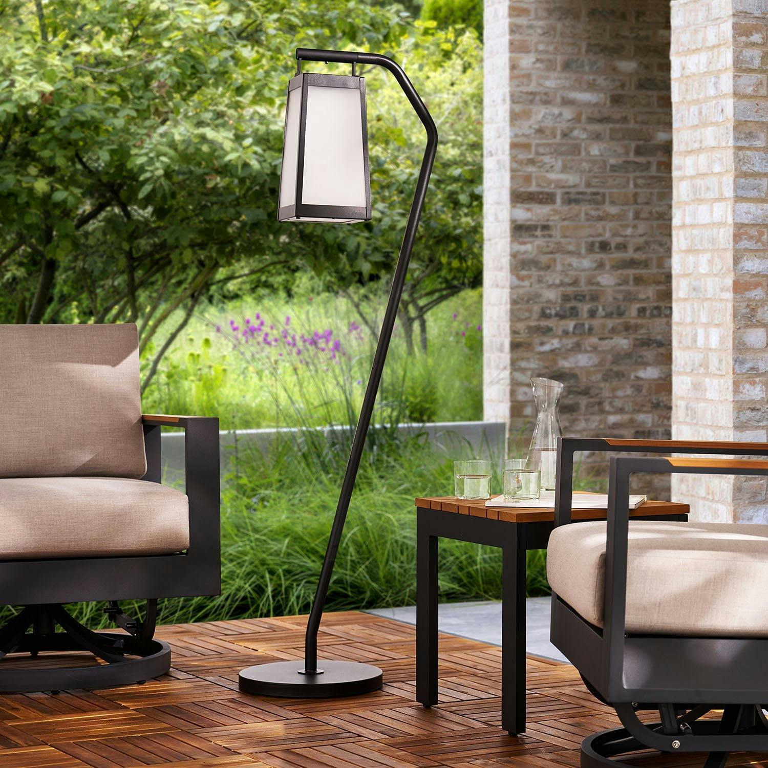 Member's Mark Vista Solar Floor Lamp