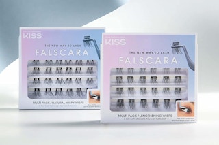 A set of Kiss falscara eyelash extensions