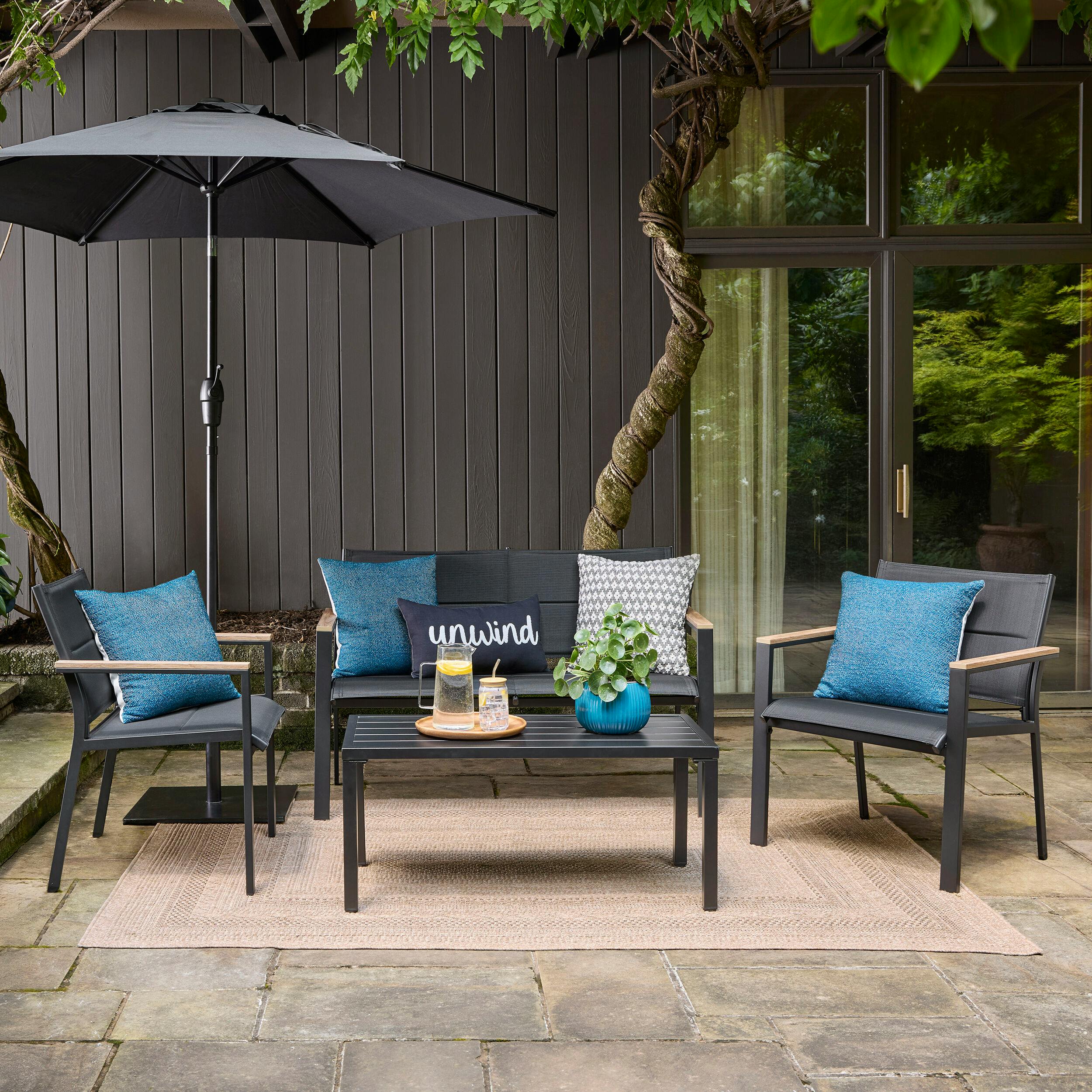 Wade Patio Conversation Set