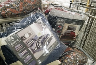 macys 8 pc bedding set 1719c 1546876788