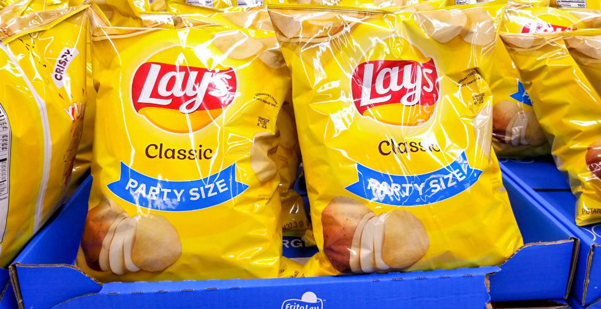 Lay's Classic Potato Snack Chips, Party Size, 13 oz Bag 