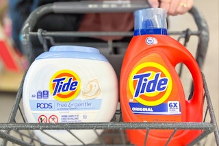 tide liquid and tide pods in walgreens cart