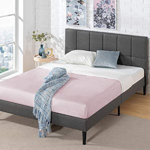 Zinus Lottie Platform Bed Frame