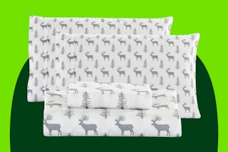 Holiday Queen Sheet Set B0B71BSR9C