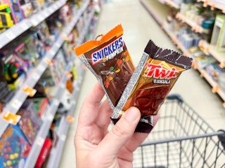walgreens snickers and twix halloween candy singles
