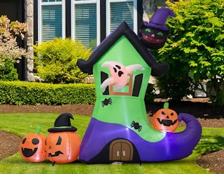 amazon halloween inflatable 2021 1 1634842143 1634842143