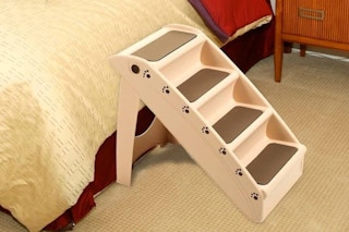 folding stairs for a pet to get on the bed