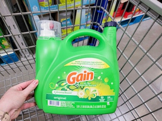 Jumbo Gain Laundry Detergent in cart