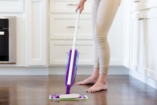 swiffer sweeping