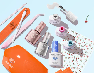 a gel nail polish kit