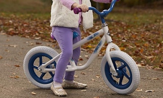amazon huffy kids frozen bikejpg 1678547664 1678547664