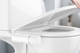ultra-slim bidet attachment