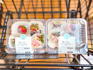 kroger-dipped-strawberries-6