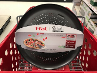 target t fal airbake pizza pan 2022 01 1660237275 1660237275