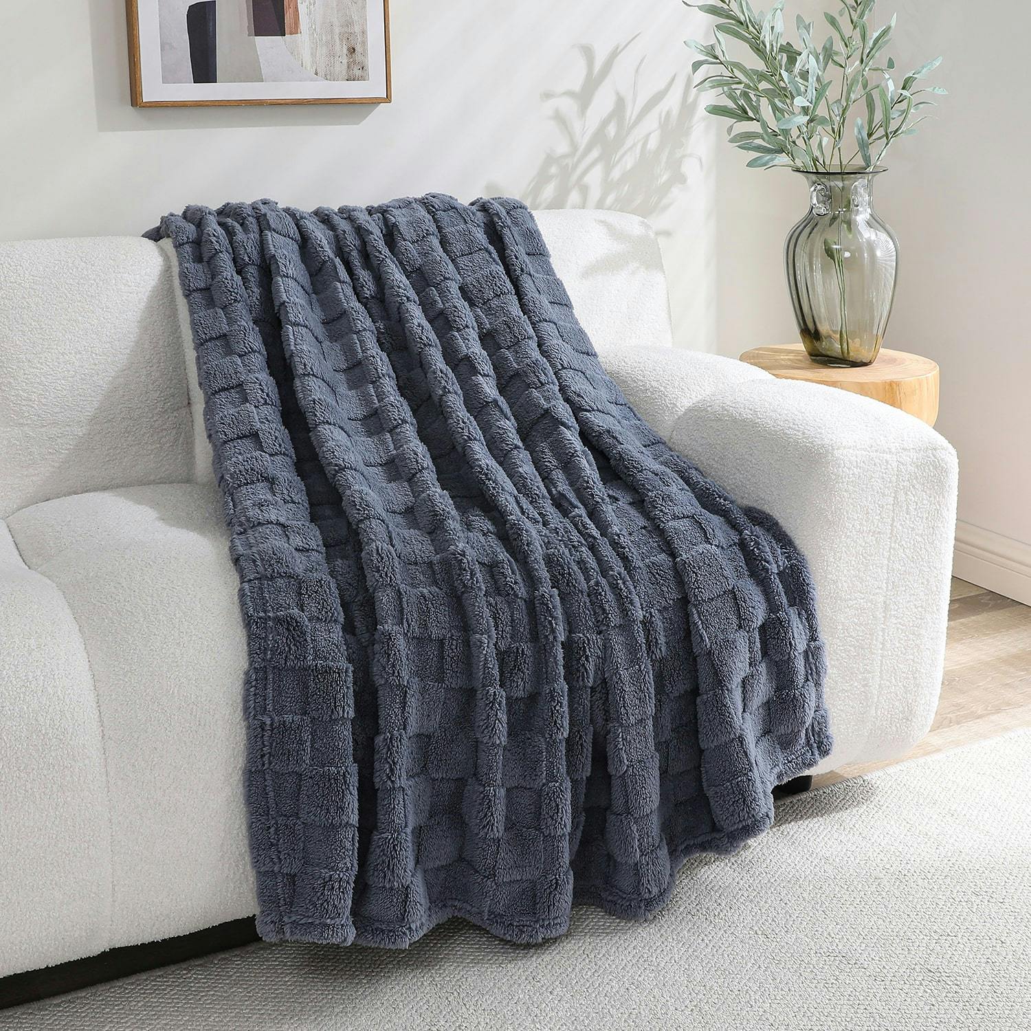 Zane Plush Throw