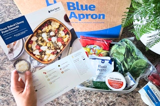 blue apron box