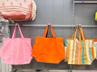 shade shore beach tote bag target 2023 5 1678650868 1678650868