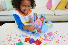 Polly Pocket party llama playset