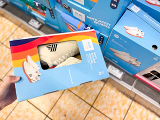 aldi-gear-sneakers