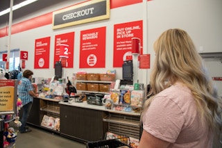 20190812 kcl michaels craft store checkout 03 1565731768