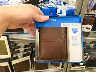 kohls-jcpenney-columbia-wallet-men-2022-1