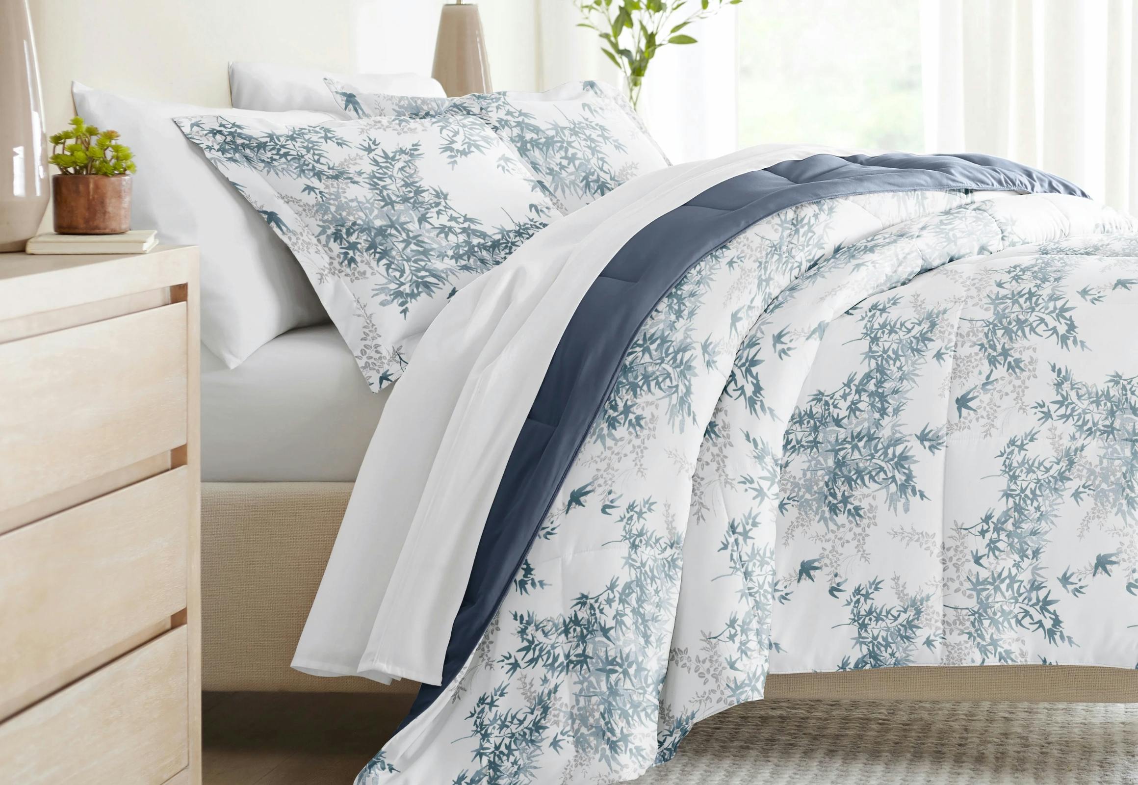 Down-Alternative Reversible Comforter