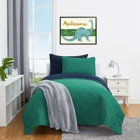 Kids' Reversible Quilt Set