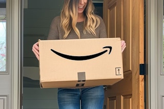 amazon-prime-day-deal-sale-box-kclmj