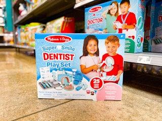 Walmart-Melissa-and-Doug-dentist-playset-1
