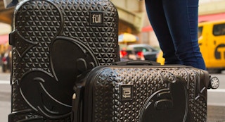 ful disney mickey luggage 1681404557 1681404557