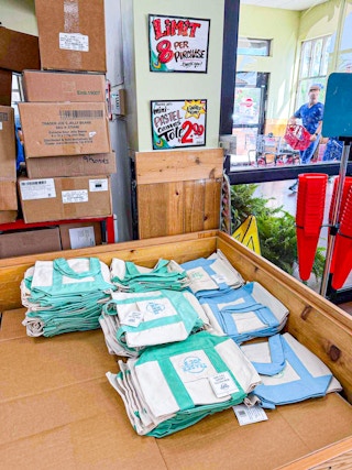 trader-joes-pastel-mini-totes-vertical-1