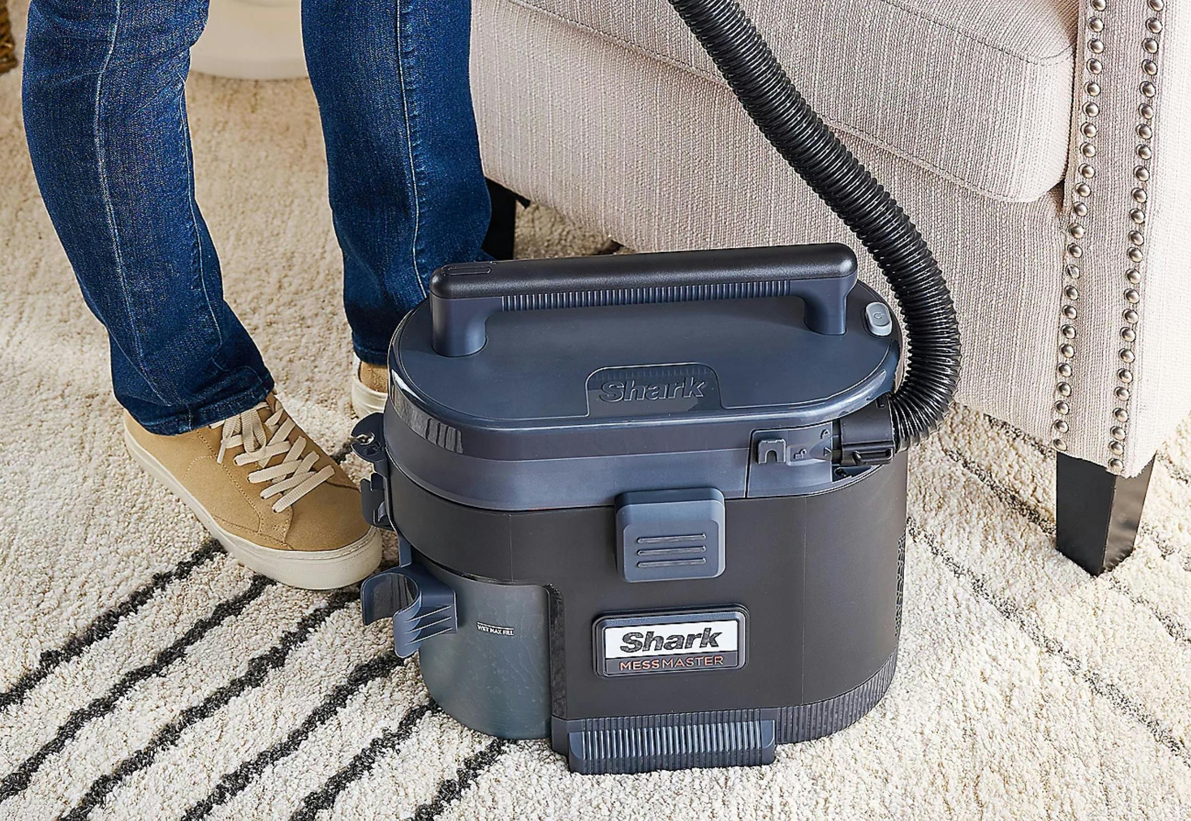 Shark MessMaster Vacuum