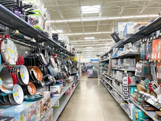 black friday walmart kitchen aisle 2021 2 1635489195 1635489195