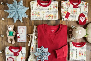 burts-bees-holiday-pajamas-2
