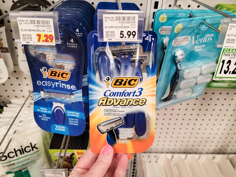 kroger-comfort3-disposable-razors-sv