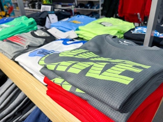 nike kids tee