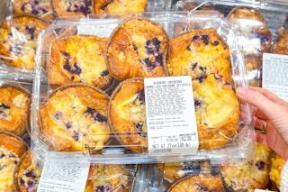 costco-blueberry-cheesecake-croissant