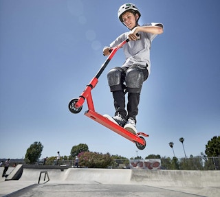 target-viro-rides-230-attitude-stunt-scooter-2021